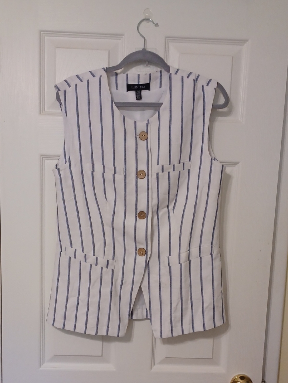 Ellen Tracy Sz M, (run Big) White Linen-Blend Vest with Navy Stripes. Lined